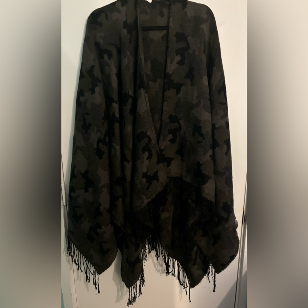 Don't Ask‎ Why Womens OSFM Camo Wrap Made In Italy Earth Tones Acrylic Blend